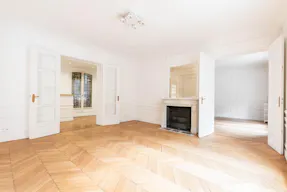 Showroom Rue de Rivoli Paris - Image 0