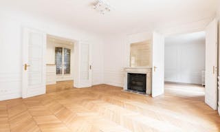 Showroom Rue de Rivoli Paris - Image 0