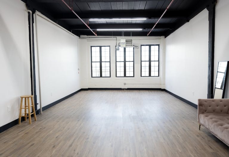 Natural light, Photo/ Video Studio - Image 1