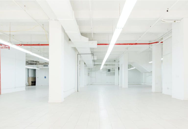 White-Box Space in Midtown - Image 4