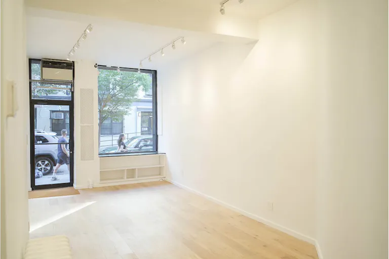 Boutique-Block Showroom Space in Nolita, New York - Image 2