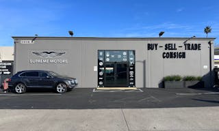 Luxury Car Dealership in Warehouse Space - Image 9