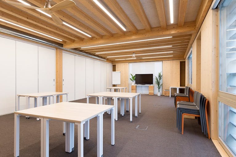 Salle de 75m2 - Image 4