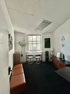 Get Together Comfortably with Gorgeous Views in Downtown San Francisco - Image 2