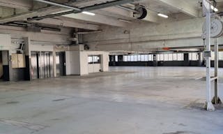 Unique Building Near Eiffel Tower - Ancien garage avec vue Tour Eiffel - Image 21