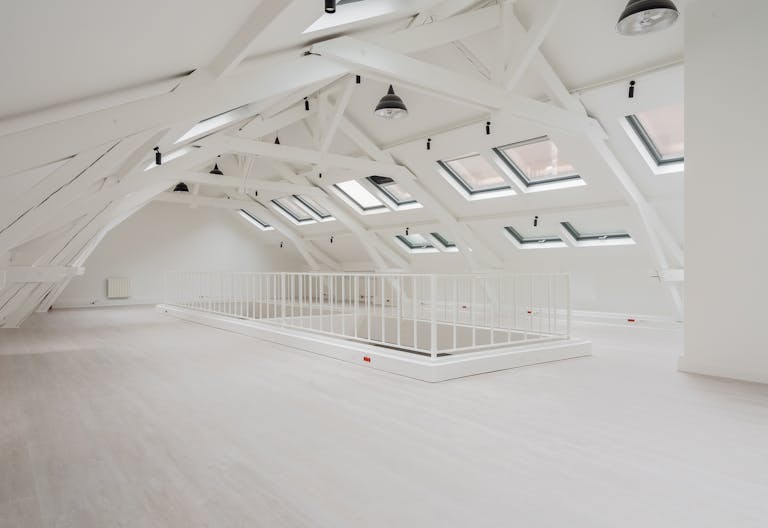 DAYLIGHT OFFICE - Image 1