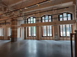 Grand Ground-Floor Retail Unit in Magna Plaza with Historic Detailing - Image 5