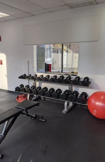 Storefront Physical Therapy and Personal Training Studio with Shower - Image 0