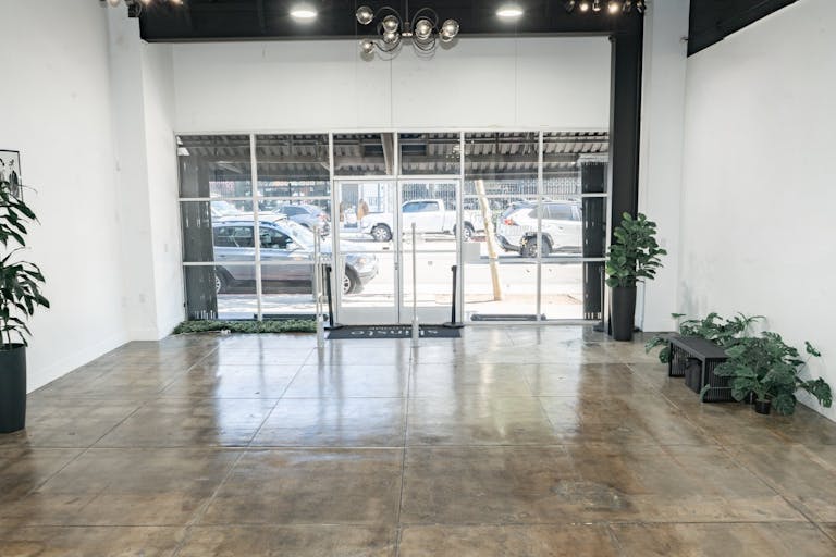 Versatile & Spacious 3000 sq.ft Space - Centrally located in the heart of San Pedro - Image 0