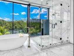 Living with the Nature at the most Luxury Style in Miami Beach - Image 15