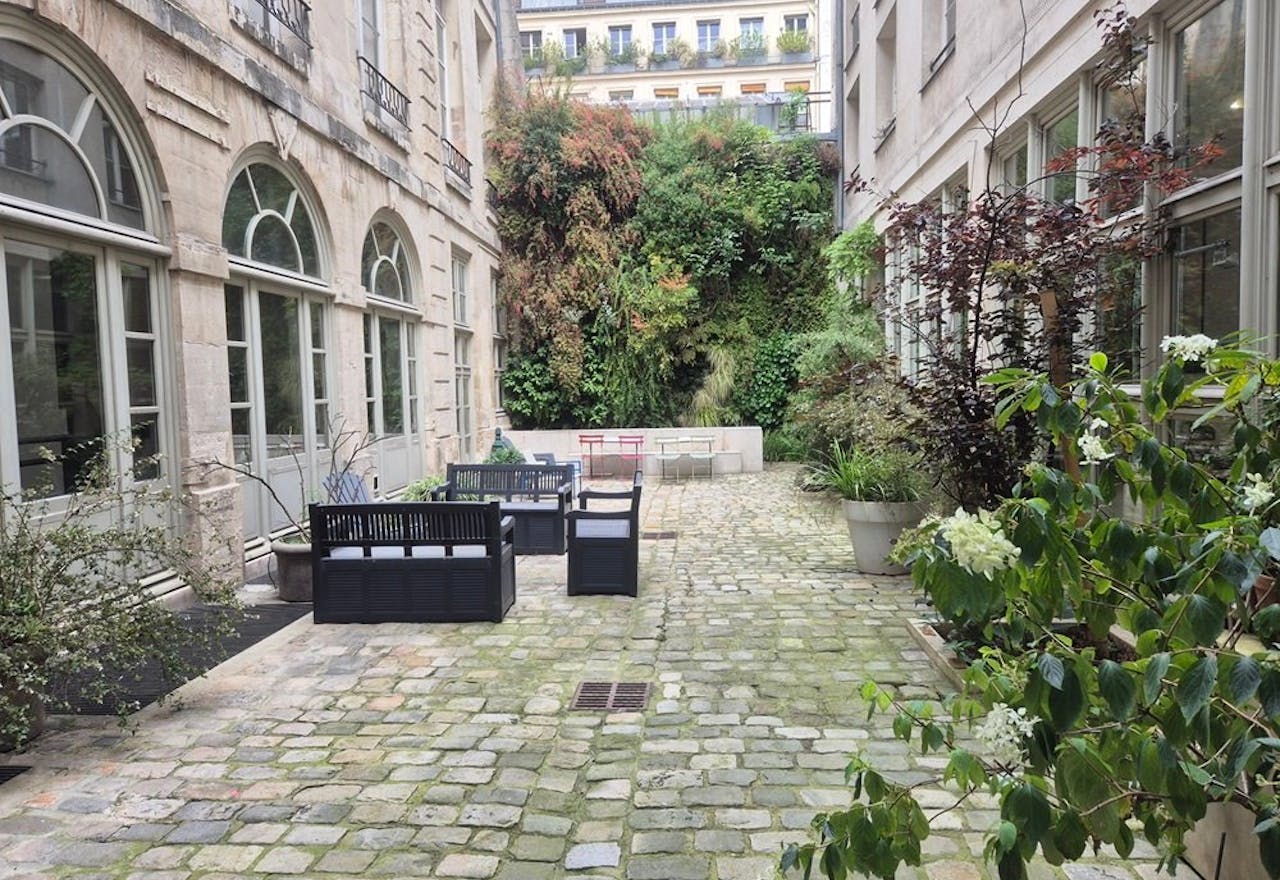 Showroom Marais - Image 2