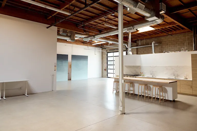 Clean and fresh Studios in Frogtown Los Angeles - Image 0
