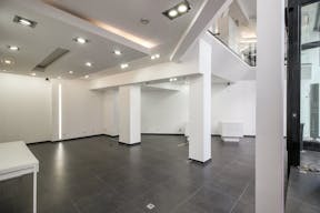 Boutique for Rent - Close to Montorgueil - Ideal for Pop-Up Store / Showroom - Image 9