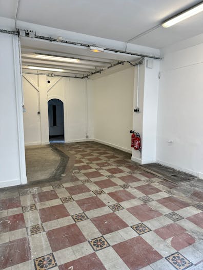 Pop up space 18e - Image 1