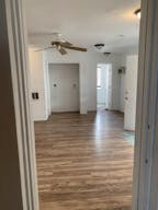 Office/Art Studio/Construction Yard/ - Image 1