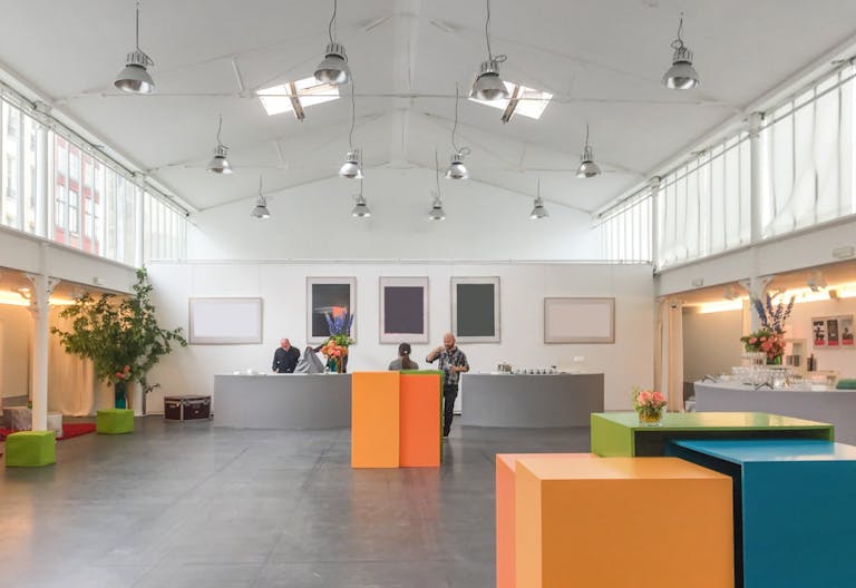 Unique Space in Le Marais - Image 3