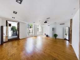 Showroom Fashion Week - Image 2