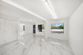 SHOWROOM GALLERY IN WYNWOOD/MIDTOWN - Image 2