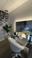 Beautiful SPA with two big rooms and a reception - Image 6