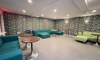 Intimate, Private Luxe Gallery Lounge - Image 2