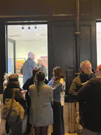 Galerie d'art dans avec grande salle dans Le Marais - Image 5