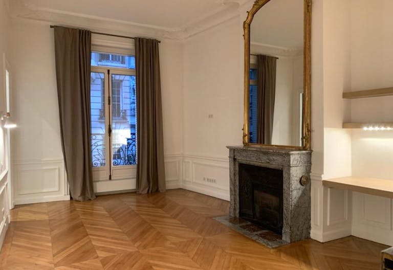 Showroom 75116 Paris - Image 2