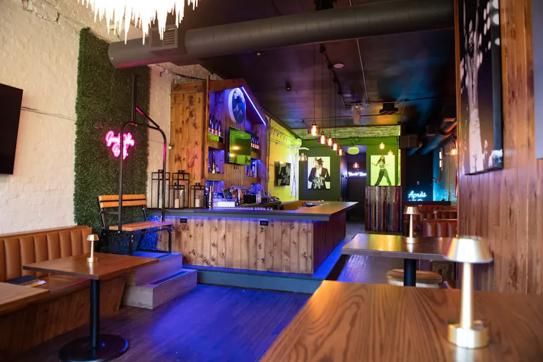 Apres Ski-themed 2 floor event space in Downtown Chicago's River North Neighborhood - Image 4