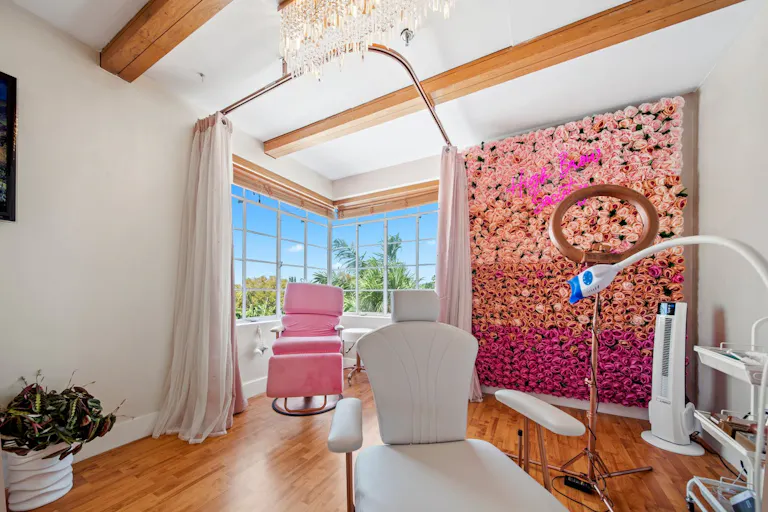 Beauty and Tattoo Studio On The Upper East Side, Miami - Image 3