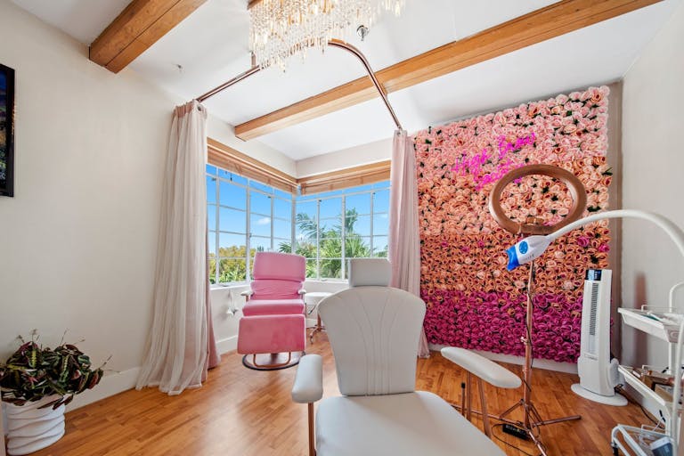 Beauty and Tattoo Studio On The Upper East Side, Miami - Image 3