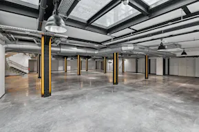 Wonderful Space in the 1st Arrondissement near Saint-Honor� - Image 9