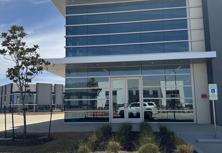 Austin Warehouse Space - 500 to 16K SF - #1900 - Image 2