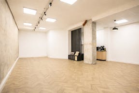 La Salle Rachel - Image 3