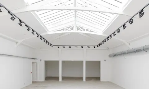 Coeur Marais Showroom 500 - Image 0