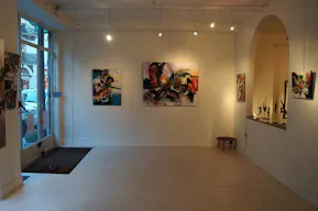 Sophisticated Gallery near Le Bon March� - Image 4