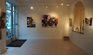 Sophisticated Gallery near Le Bon March� - Image 4