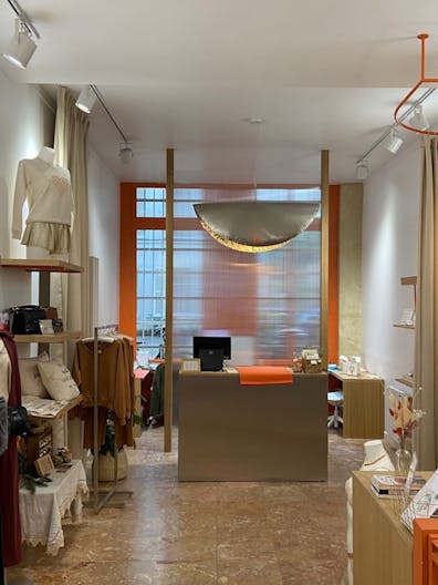 Pop Up Boutique dans Le Marais - Image 0