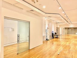 ** SPACIOUS SOHO OFFICE / EVENT SPACE, Move-In Ready ** 4th Floor. - Image 8