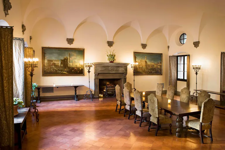 Historic Showroom in Prime UES - Image 1