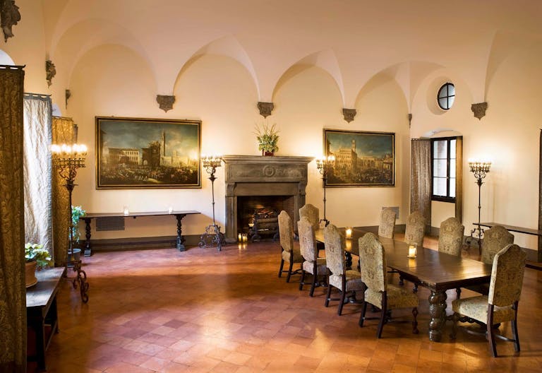 Historic Showroom in Prime UES - Image 1