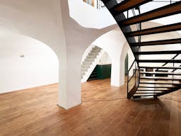 Perfect Pop-up place in central Paris, Le Marais - Image 5