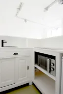 Pop-up gallery store in Paris, Belleville - Image 10