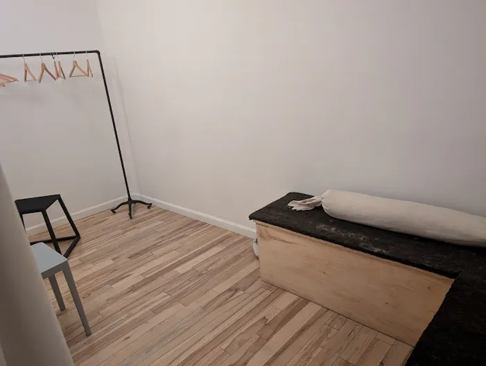 Creative Artistic Space in Dance/Pilates Studio - Image 3