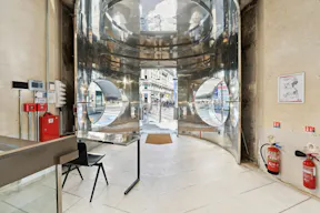 Amazing Award Winning Showroom - Image 3