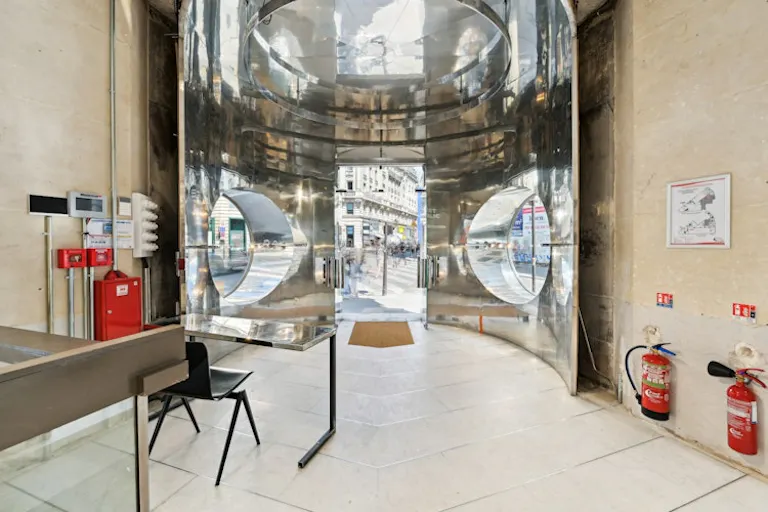Amazing Award Winning Showroom - Image 3
