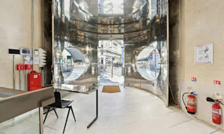 Amazing Award Winning Showroom - Image 3