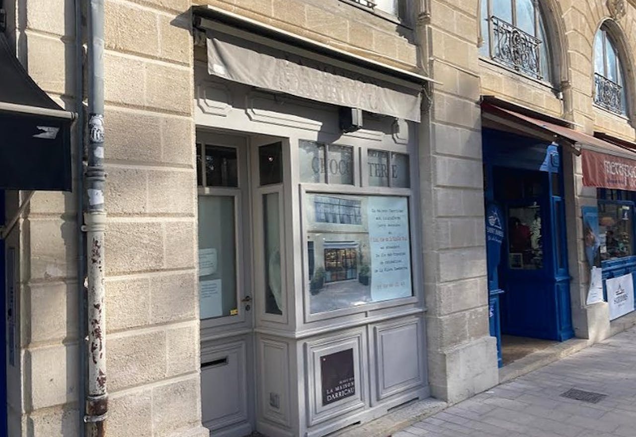 Prime Location Boutique Place Gambetta Bordeaux - Image 1
