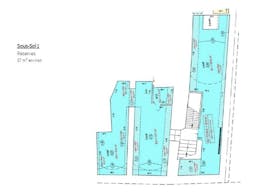 Boutique Shop Busy Area Rue Quicampoix - Image 3