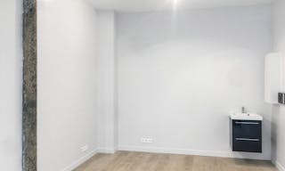 Premium Boutique in Saint-Germain - Image 1