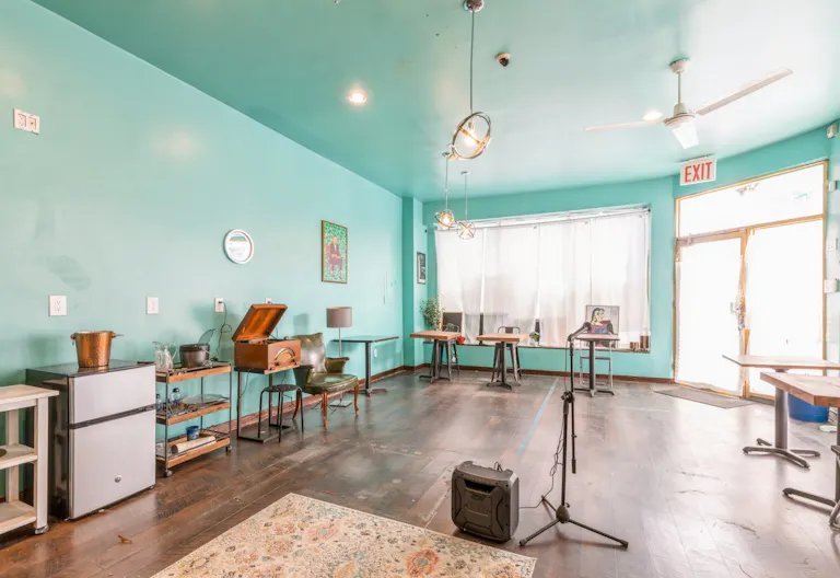 Beautifully Renovated Bright and Airy Storefront and Event Space in Bed-Stuy Bushwick Brooklyn. Perfect for Parties - Image 0