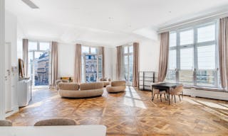 Showroom Place des Victoires Paris - Fashion week and private events - Image 8